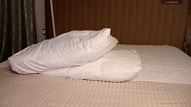 Snapshot of Ellaeternity chatting on February 28, 2026, 4:34 am Ellaeternity online show from February 28, 2026, 4:34 am