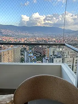 Snapshot of Nicole_stonee chatting on October 7, 2025, 9:49 pm Nicole stonee online show from October 7, 2025, 9:49 pm