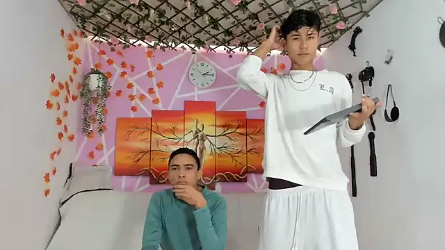 Fresahot2005 online show from February 15, 2025, 7:17 pm