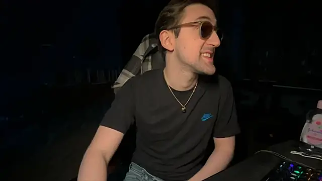 Stefisexy91 online show from November 11, 2025, 9:09 pm