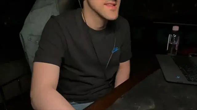 Stefisexy91 online show from April 10, 2026, 9:00 pm