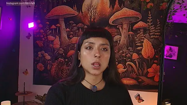 Snapshot of 6Briela9_ chatting on April 15, 2026, 5:46 am 6Briela9 online show from April 15, 2026, 5:46 am