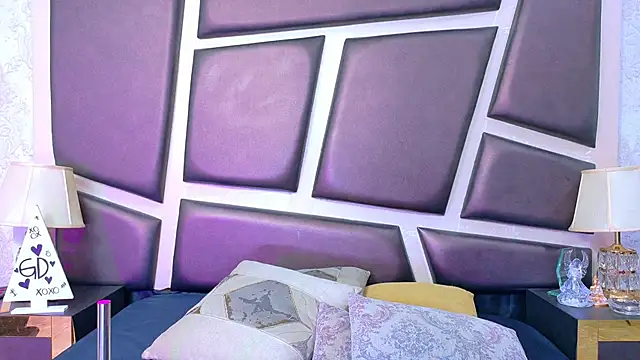 NicoleEsposito online show from May 27, 2026, 1:07 pm
