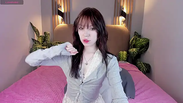 NikkiMiltons online show from November 30, 2025, 3:40 am