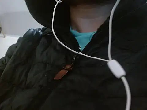 camiloking1720 online show from October 12, 2025, 11:44 am