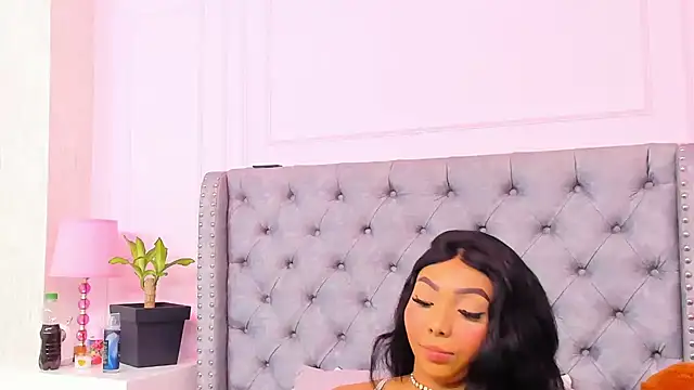 HaileeRoberts online show from January 8, 2026, 12:22 pm