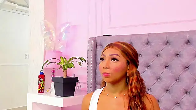 HaileeRoberts online show from March 16, 2026, 12:31 pm