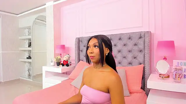 Snapshot of HaileeRoberts chatting on February 24, 2025, 12:26 pm HaileeRoberts online show from February 24, 2025, 12:26 pm