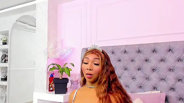 HaileeRoberts online show from April 10, 2026, 12:23 pm