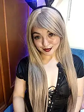 Snapshot of Winona-miu chatting on February 4, 2026, 8:15 pm Winona-miu online show from February 4, 2026, 8:15 pm