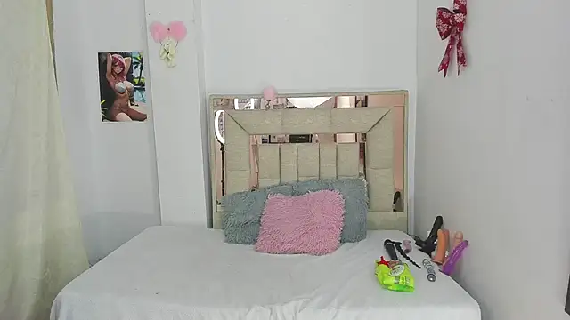 Snapshot of melody_bonnet chatting on February 7, 2025, 2:50 am melody bonnet online show from February 7, 2025, 2:50 am