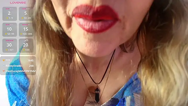 ChalotteGrey online show from October 15, 2025, 1:04 am