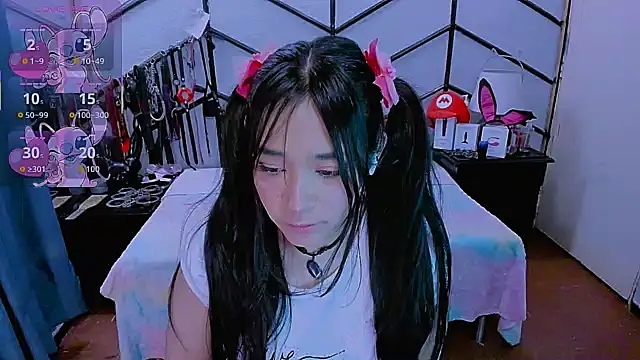 AlanaLuck online show from November 10, 2025, 7:30 pm