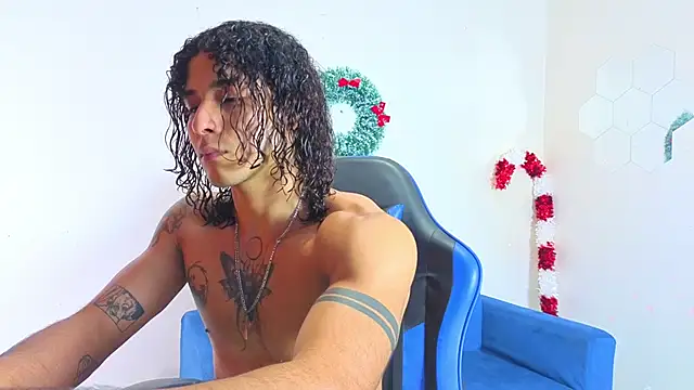 Snapshot of Demitryo chatting on December 2, 2025, 5:09 am Demitryo online show from December 2, 2025, 5:09 am