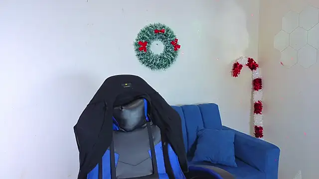 Snapshot of Demitryo chatting on December 5, 2025, 5:17 am Demitryo online show from December 5, 2025, 5:17 am