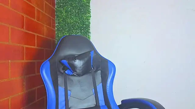 Snapshot of Demitryo chatting on February 19, 2026, 6:32 am Demitryo online show from February 19, 2026, 6:32 am