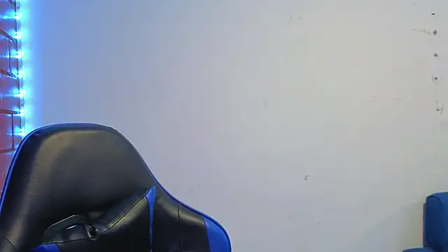 Snapshot of Demitryo chatting on January 17, 2026, 4:27 am Demitryo online show from January 17, 2026, 4:27 am