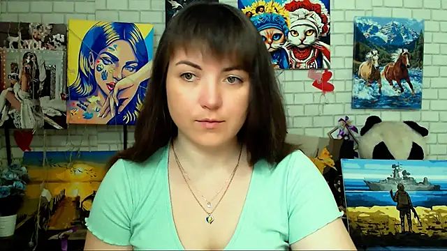 Snapshot of Darina_M_ chatting on April 21, 2026, 3:35 am Darina M online show from April 21, 2026, 3:35 am