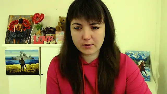 Snapshot of Darina_M_ chatting on February 27, 2026, 4:23 am Darina M online show from February 27, 2026, 4:23 am