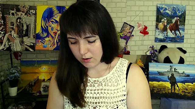 Snapshot of Darina_M_ chatting on February 13, 2026, 8:25 am Darina M online show from February 13, 2026, 8:25 am