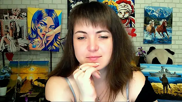 Snapshot of Darina_M_ chatting on April 3, 2026, 4:30 am Darina M online show from April 3, 2026, 4:30 am