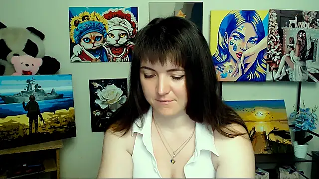 Snapshot of Darina_M_ chatting on May 24, 2026, 4:12 am Darina M online show from May 24, 2026, 4:12 am