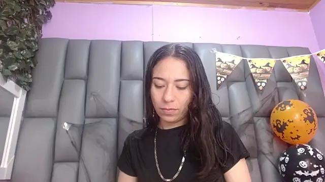 Snapshot of angelina_ny chatting on October 12, 2025, 1:45 pm angelina ny online show from October 12, 2025, 1:45 pm