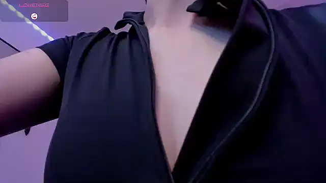 Ich Bin Julia online show from January 16, 2025, 8:57 pm