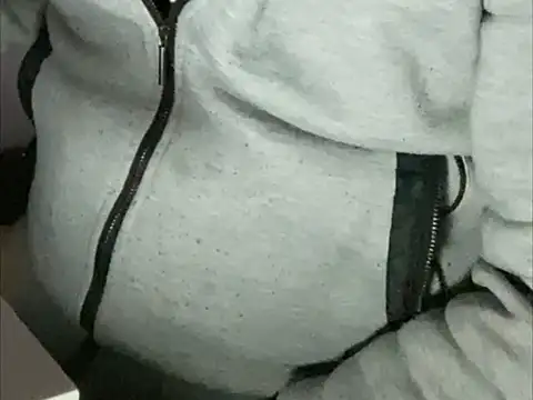 Snapshot of tomazu11 chatting on October 24, 2025, 3:16 am tomazu11 online show from October 24, 2025, 3:16 am