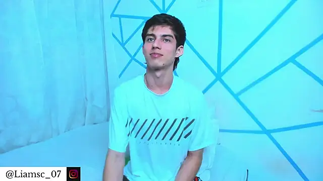 liam scott77 online show from April 7, 2026, 11:39 pm