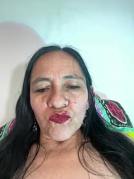 Freya Artemisa online show from May 27, 2026, 1:57 am