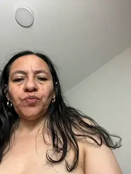 Snapshot of Freya_Artemisa chatting on September 11, 2025, 6:08 pm Freya Artemisa online show from September 11, 2025, 6:08 pm