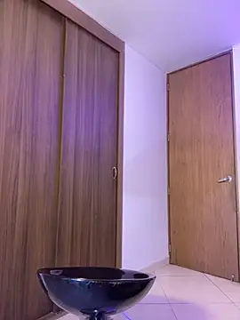 Snapshot of Apriilpeach_ chatting on October 18, 2025, 3:30 am Apriilpeach online show from October 18, 2025, 3:30 am