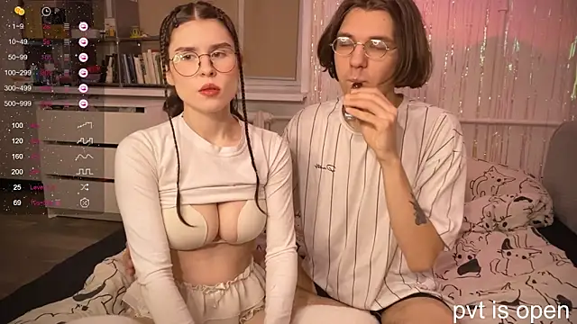 passiondesire  online show from February 5, 2026, 3:30 pm