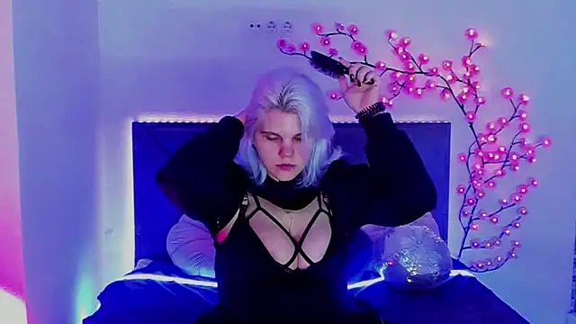 JoannLowe online show from March 23, 2026, 8:30 pm