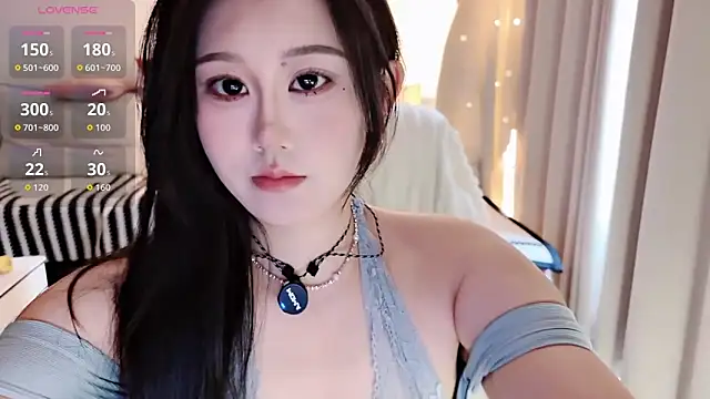 QQ-tutu online show from February 26, 2026, 2:44 am