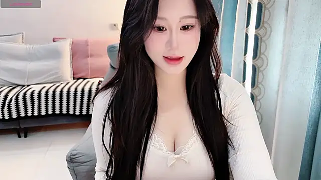 QQ-tutu online show from October 26, 2025, 1:50 am