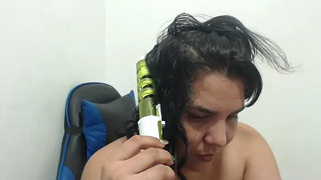 Snapshot of sinay024 chatting on December 21, 2025, 6:53 pm sinay024 online show from December 21, 2025, 6:53 pm