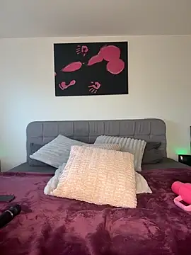 LunaSky Official online show from November 21, 2025, 8:13 am