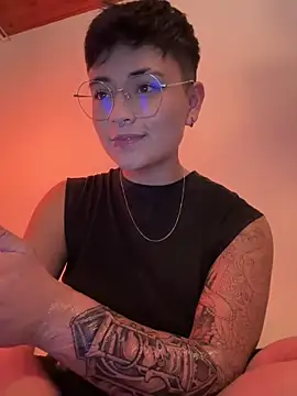 Ashley Chriss online show from January 15, 2025, 5:50 am