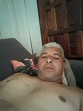 Snapshot of gordonunes chatting on February 26, 2026, 11:21 am gordonunes online show from February 26, 2026, 11:21 am