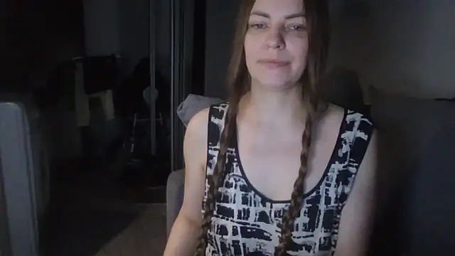 AnnaDiamond1 online show from April 4, 2026, 11:44 pm