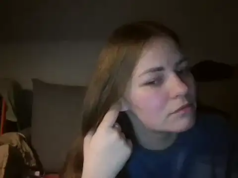 AnnaDiamond1 online show from February 21, 2025, 2:06 pm