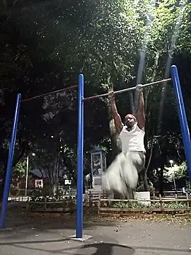 Snapshot of Siriss_boyrag chatting on February 4, 2026, 4:51 am Siriss boyrag online show from February 4, 2026, 4:51 am