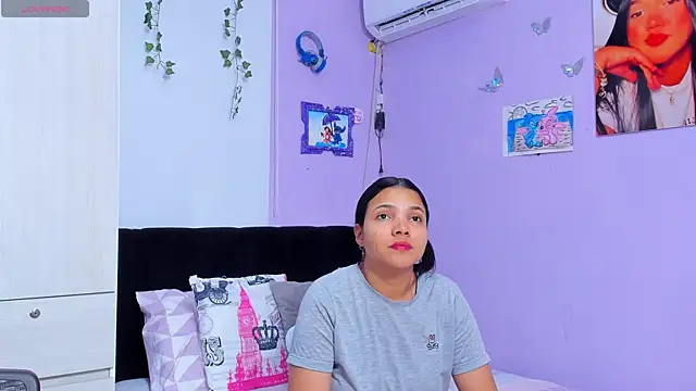 sara mendez2 online show from September 13, 2025, 10:54 pm