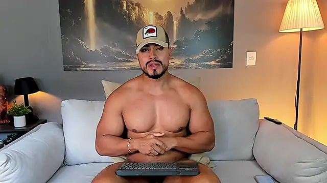 ApoloMakris online show from June 18, 2026, 7:08 pm