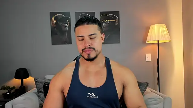 Snapshot of ApoloMakris chatting on November 30, 2025, 5:14 pm ApoloMakris online show from November 30, 2025, 5:14 pm