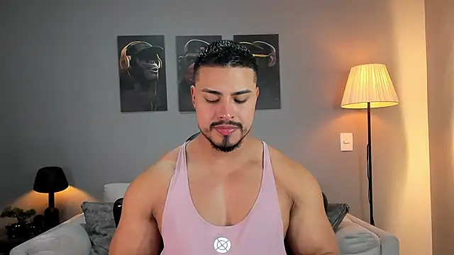 Snapshot of ApoloMakris chatting on November 25, 2025, 10:10 pm ApoloMakris online show from November 25, 2025, 10:10 pm