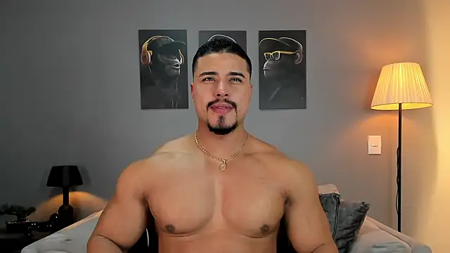 Snapshot of ApoloMakris chatting on October 31, 2025, 8:05 pm ApoloMakris online show from October 31, 2025, 8:05 pm