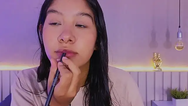 Snapshot of Aida_moreno chatting on November 5, 2025, 11:24 am Aida moreno online show from November 5, 2025, 11:24 am